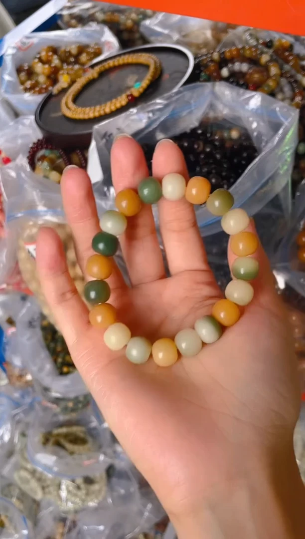 菩提根/象牙果手串h12   h12颜色随机一条