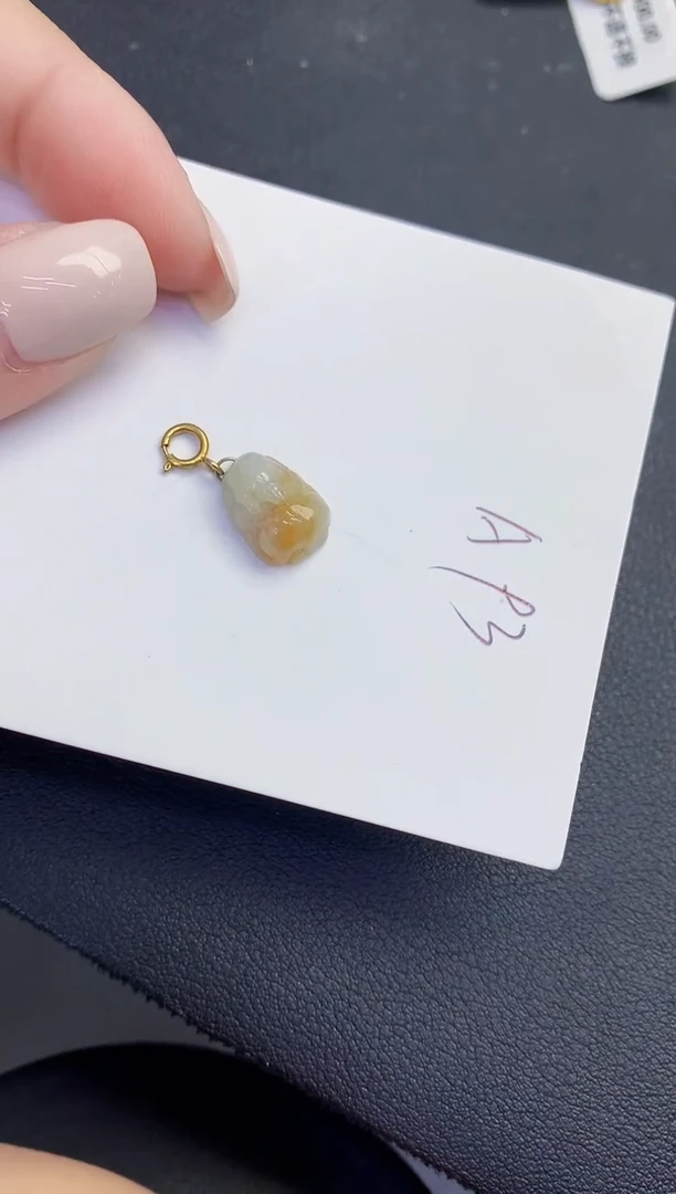 颈饰未镶嵌翡翠缅甸天然翡翠A货