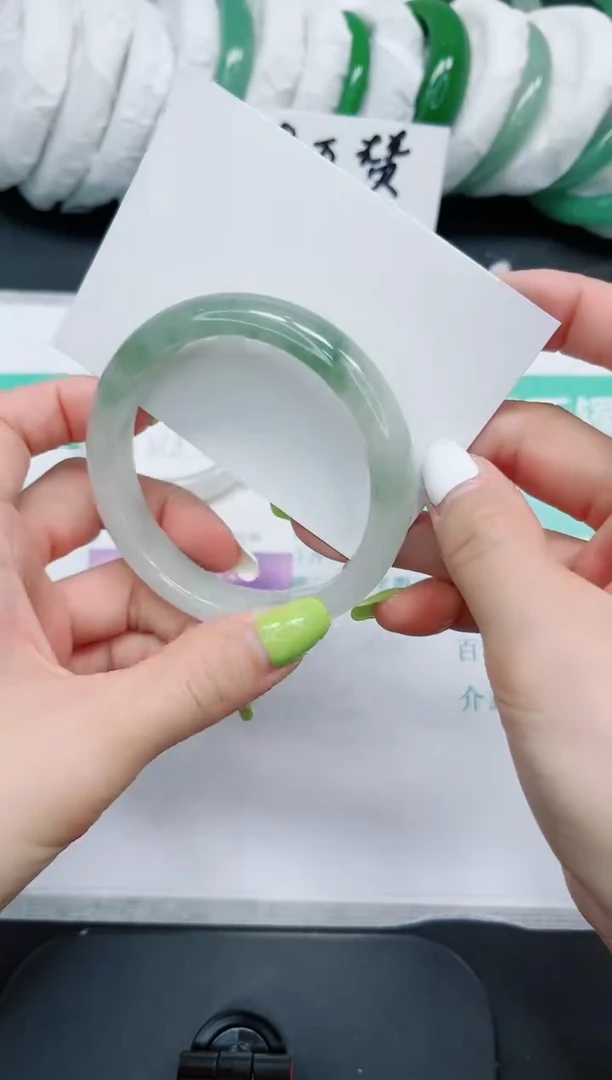 石英质玉手镯未镶嵌241/62