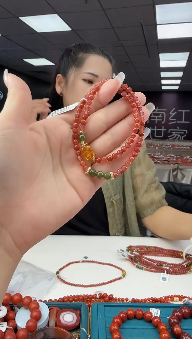 未镶嵌珠串南红玛瑙多样发其一/4/210258966