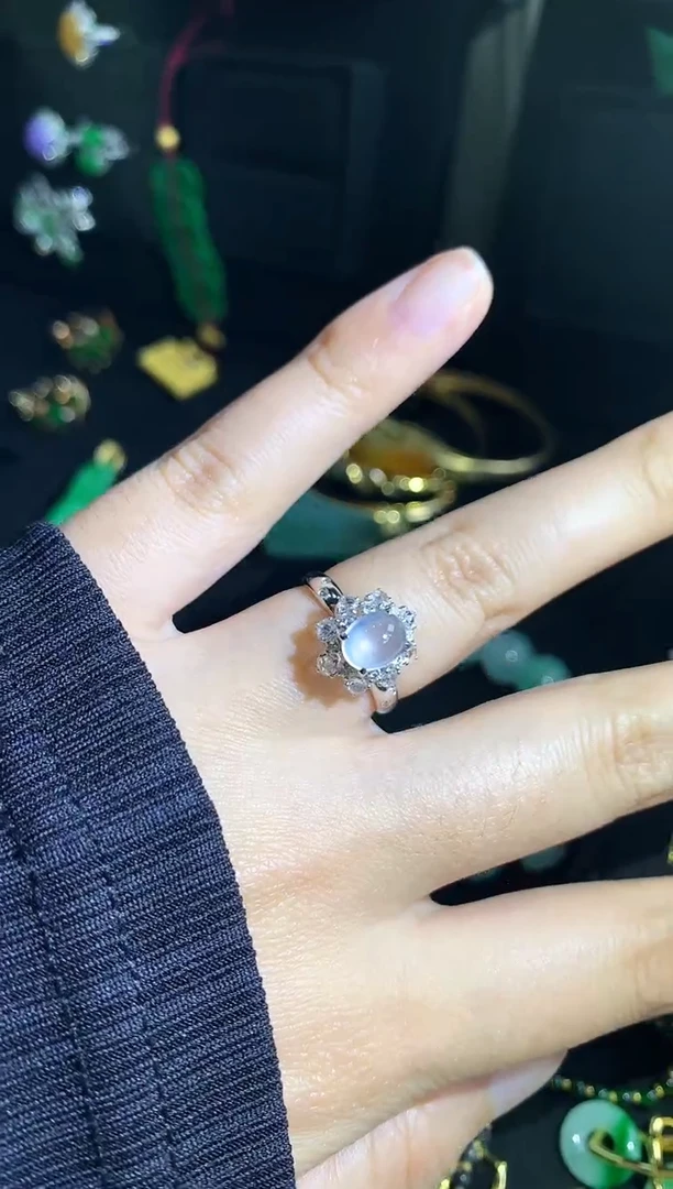 【闪购商品】翡翠戒指18K金镶嵌手饰