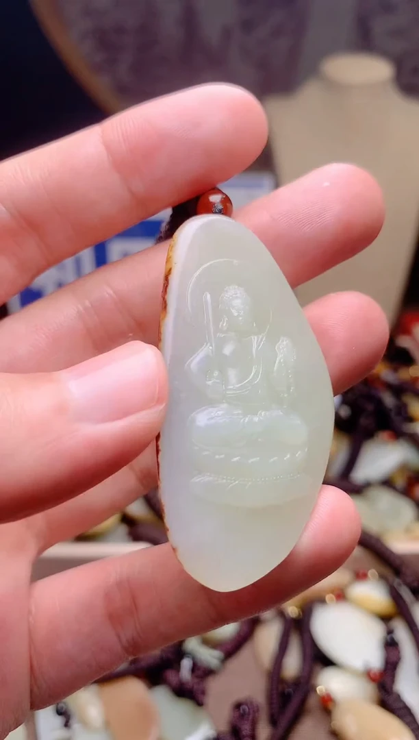 和田玉未镶嵌颈饰1