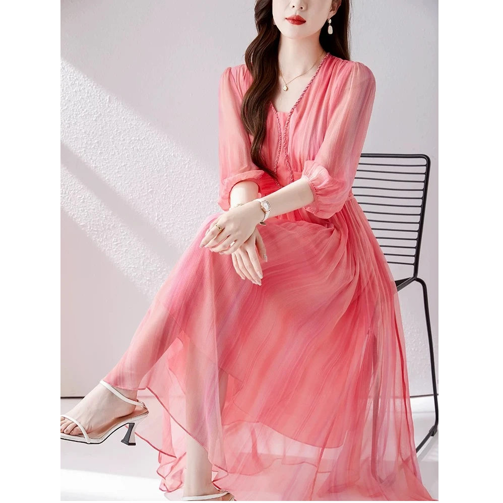 法式连衣裙2025新款女夏季气质优雅收腰V领长款女裙