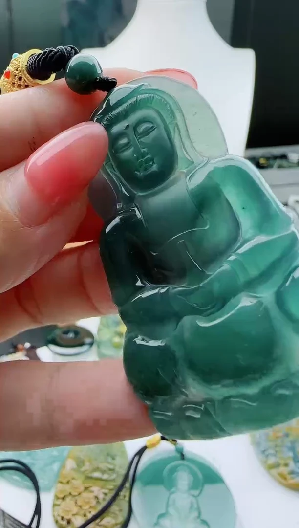 【闪购商品】翡翠颈饰未镶嵌多样性随机一件发货