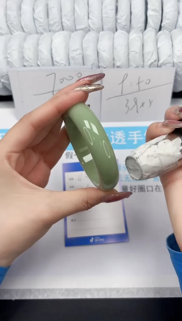 【闪购商品】石英质玉手镯未镶嵌112-青苹果55.1
