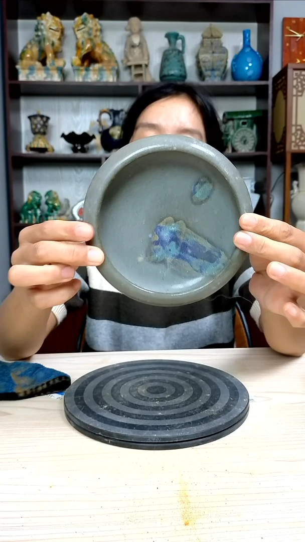 经典精美复古风格瓷器