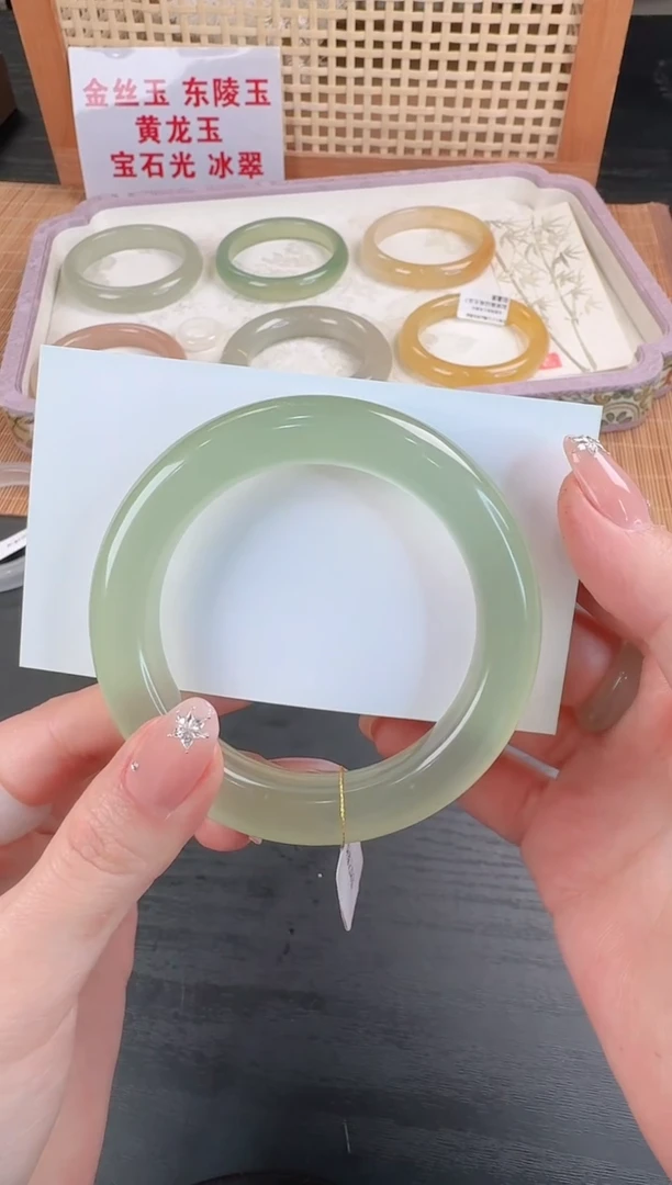 未镶嵌蛇纹石玉手镯X01