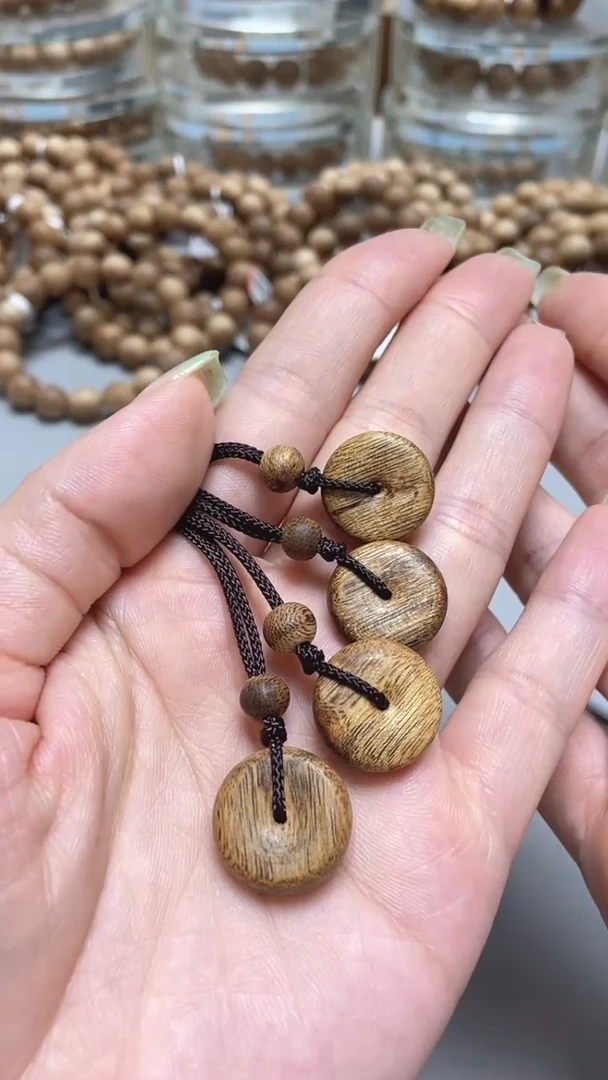 吊坠沉香海南莺歌绿吊坠多样性发其一