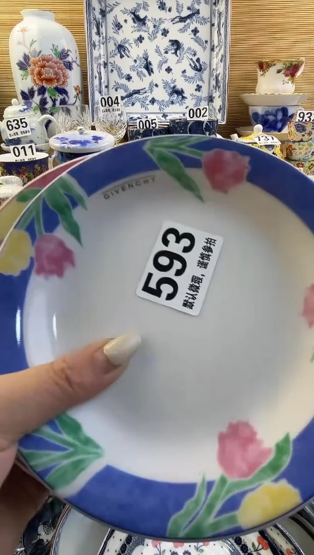 摆件B****y摆件瓷器瓷器瓷器