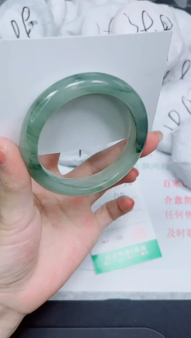 石英质玉手镯未镶嵌122-54