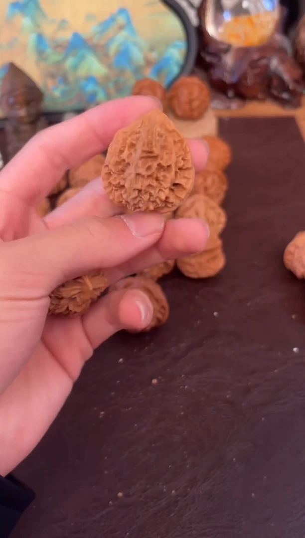 吊坠猴头核桃三角刺纹