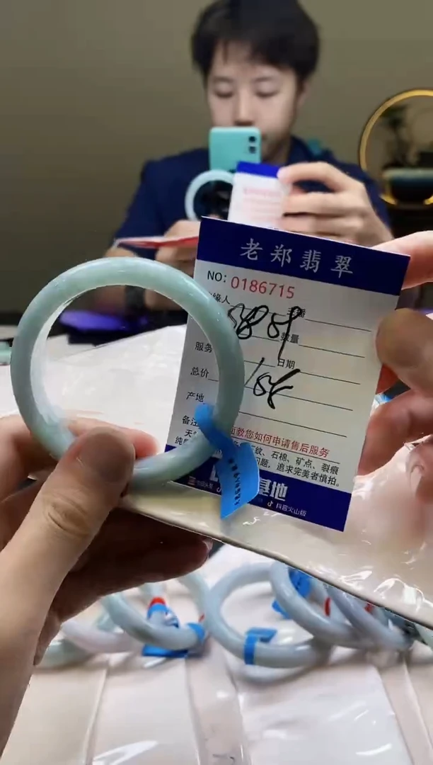 翡翠手镯未镶嵌AAAAAAAAAA