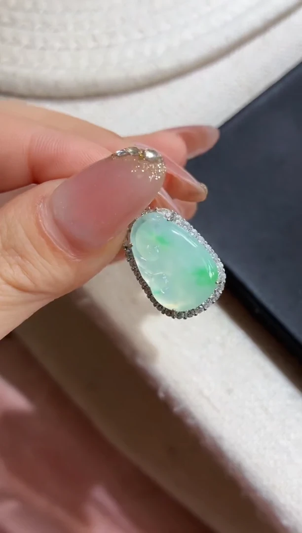 吊坠(不含链)18K金镶嵌翡翠【挽石珠宝】如意