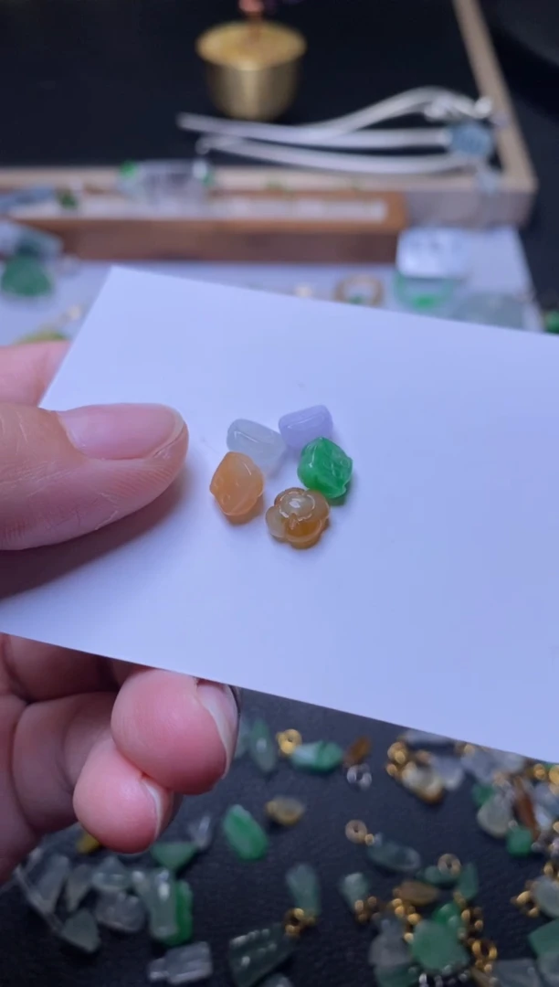 翡翠未镶嵌颈饰?*柜净货38241