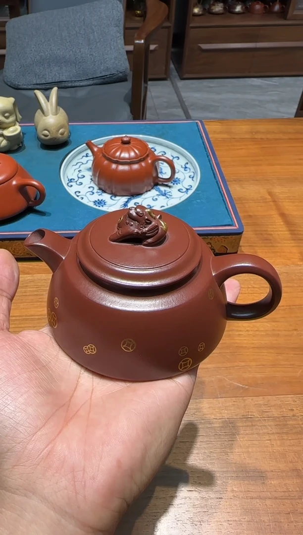 陈宗宝 紫袍玉砂 招财（底部描金）
