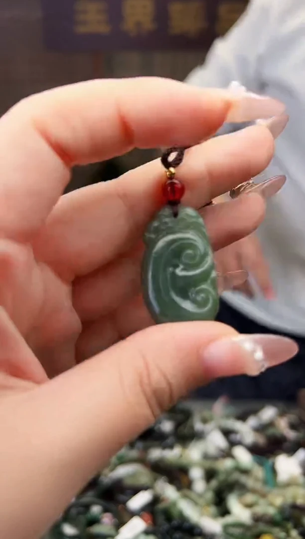 【闪购商品】和田玉颈饰未镶嵌多样性发一