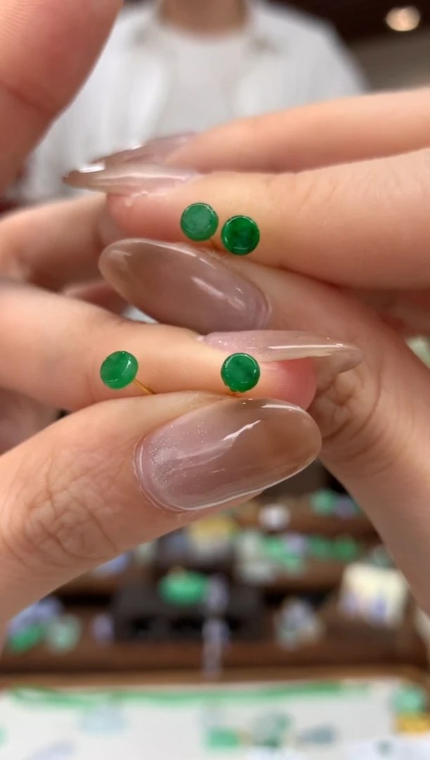 【闪购商品】翡翠18K金镶嵌耳饰耳钉多样性发货1件