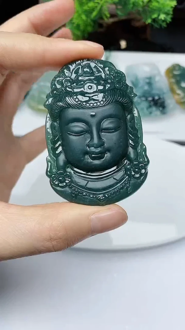 【闪购商品】翡翠颈饰未镶嵌