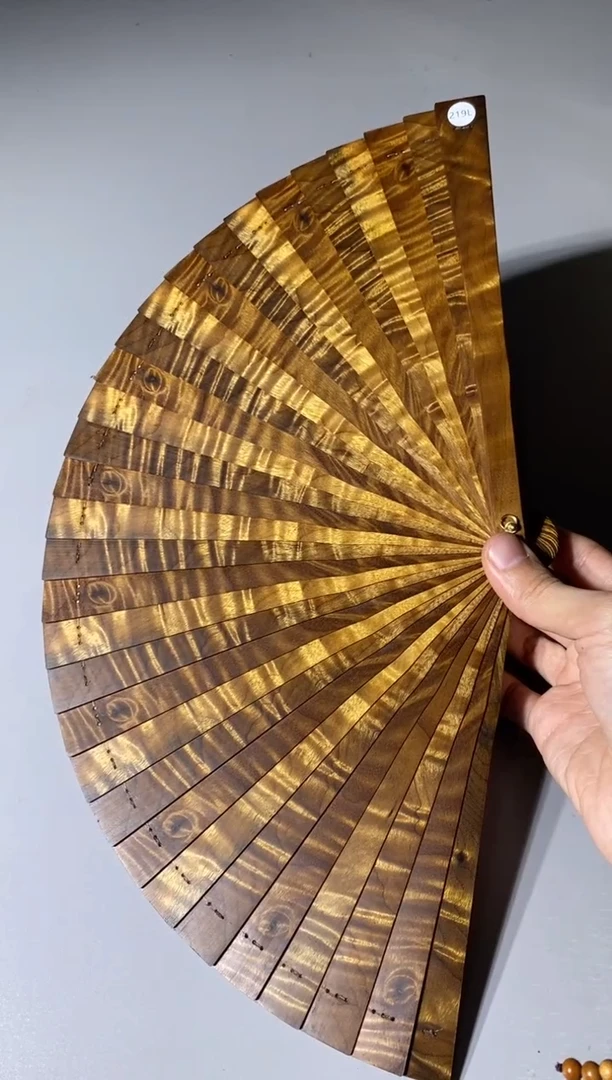 【闪购商品】金丝楠木雕219号21cm精品金丝楠木扇子