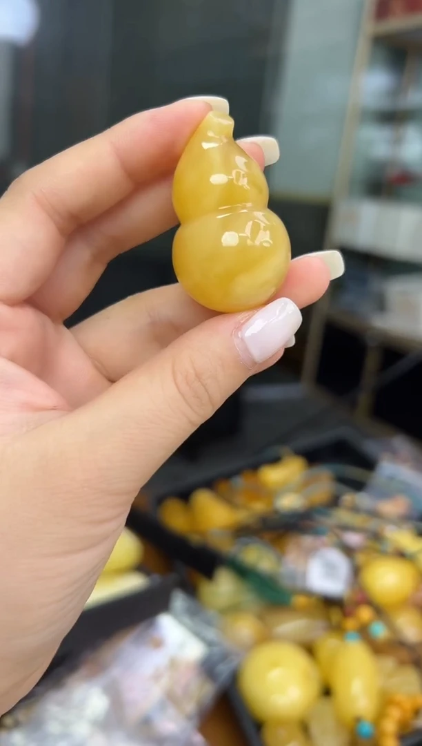裸石琥珀未镶嵌琥珀蜜蜡吊坠