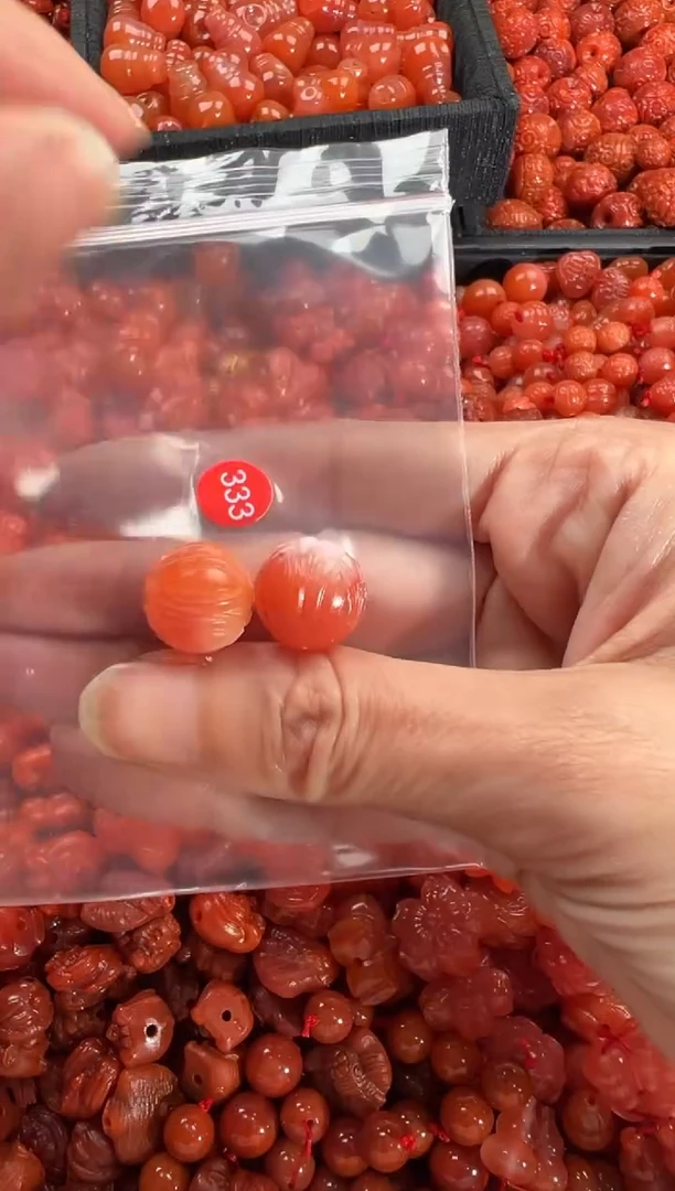 【闪购商品】南红玛瑙颈饰未镶嵌1