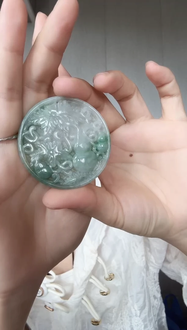 翡翠未镶嵌颈饰翡翠A货葫芦52-5.5MM