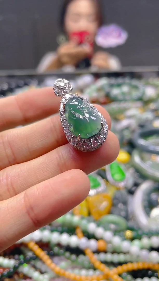 颈饰未镶嵌翡翠多样性择优发货