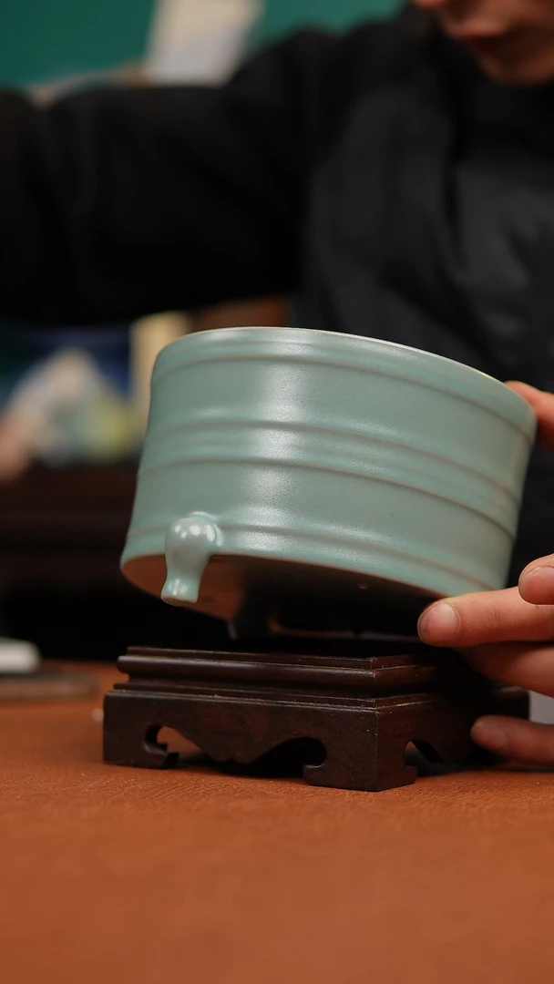 【闪购商品】瓷片14口径仿古天青玄纹樽微瑕福利