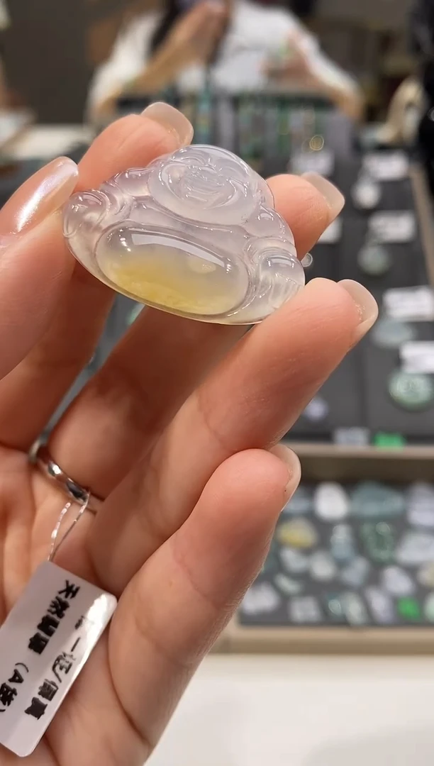 颈饰未镶嵌翡翠佛公
