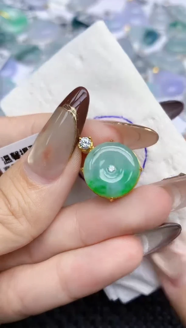 颈饰银S925镶嵌翡翠46   天然翡翠A货  百元以上9米证书费自理