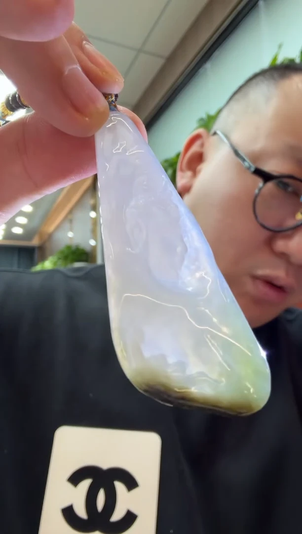 未镶嵌挂件翡翠A货翡翠孤品国雕谢林工