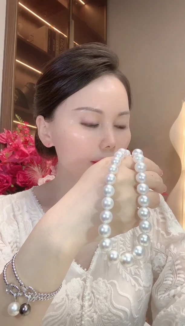 18K金镶嵌海水珍珠珠串C72