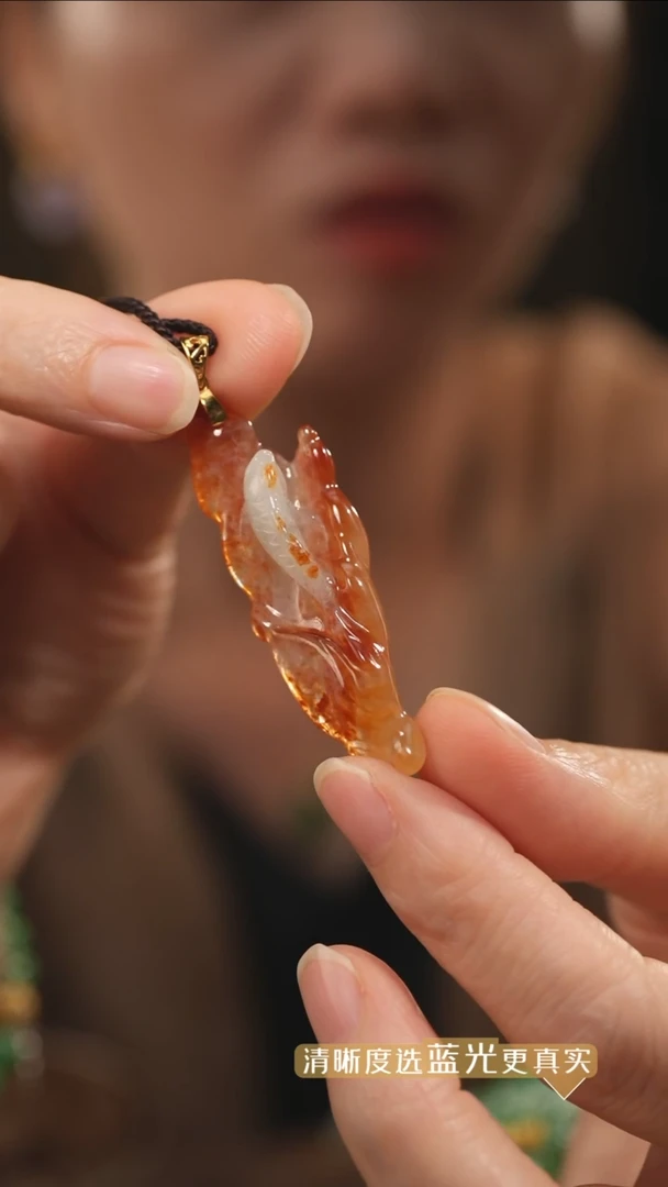 翡翠18K金镶嵌吊坠(不含链)用****1红翡翠锦鲤吊坠