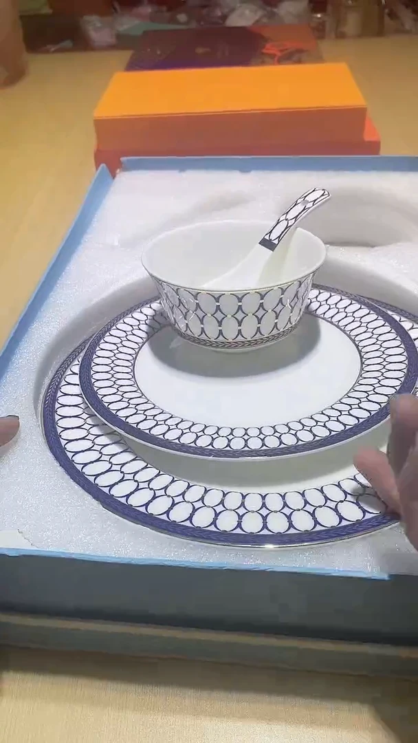 【闪购商品】瓷片锅碗瓢盆一件不剩