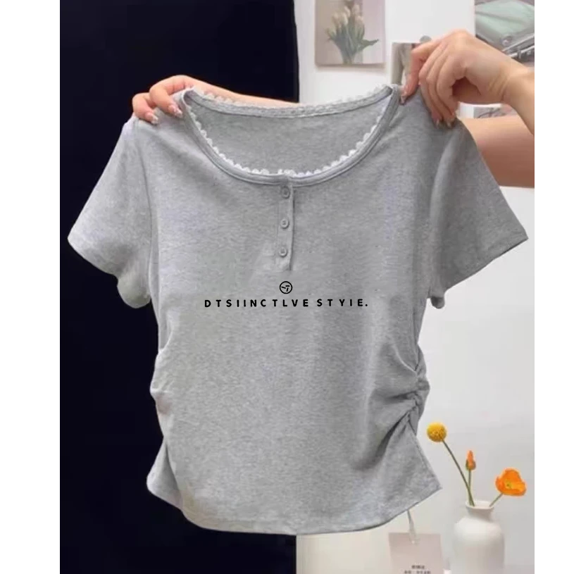 卡腰百搭短款上衣灰色蕾丝花边正肩短袖t恤女夏季2025新款褶皱