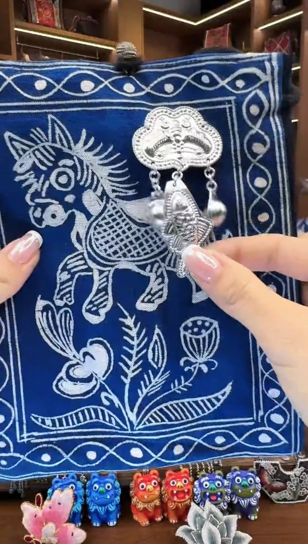 【闪购商品】织绣L537黔东南苗族刺绣