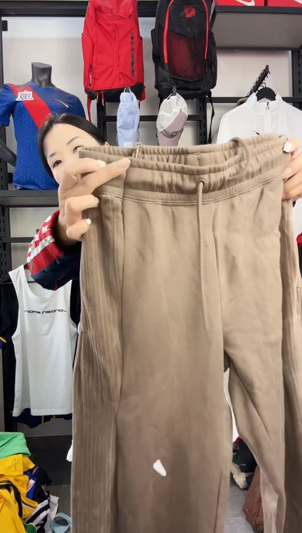 635   编码 瑕疵款直播间过款为准 尺码 S