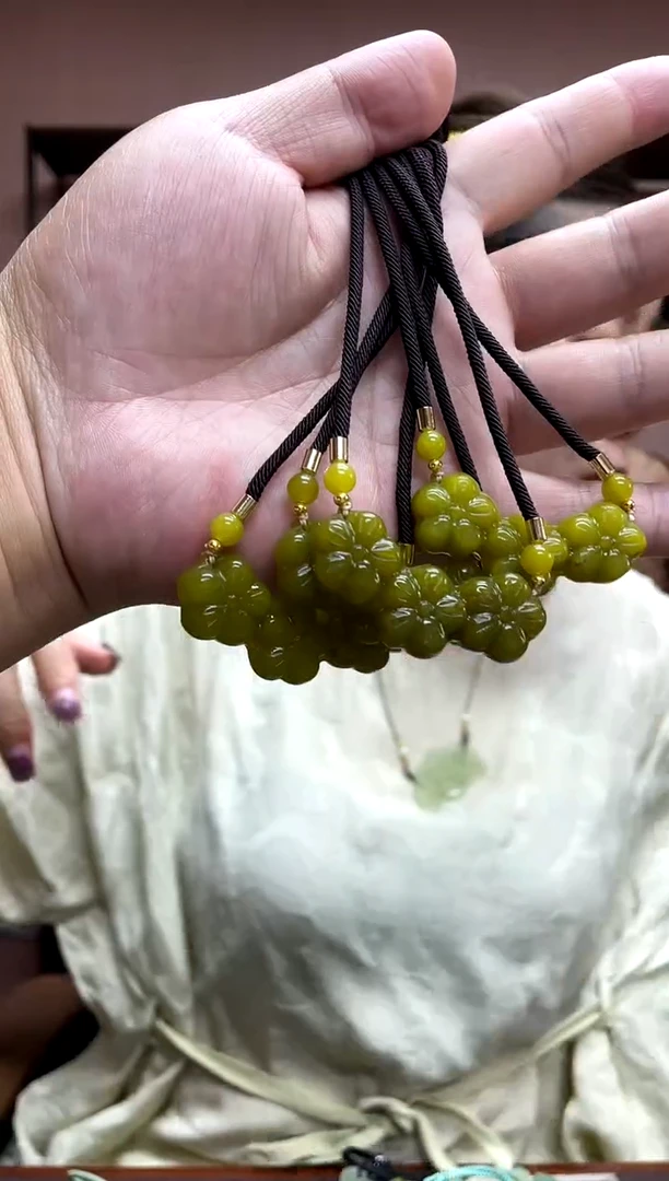 岫玉未镶嵌吊坠多样性发货其中发一