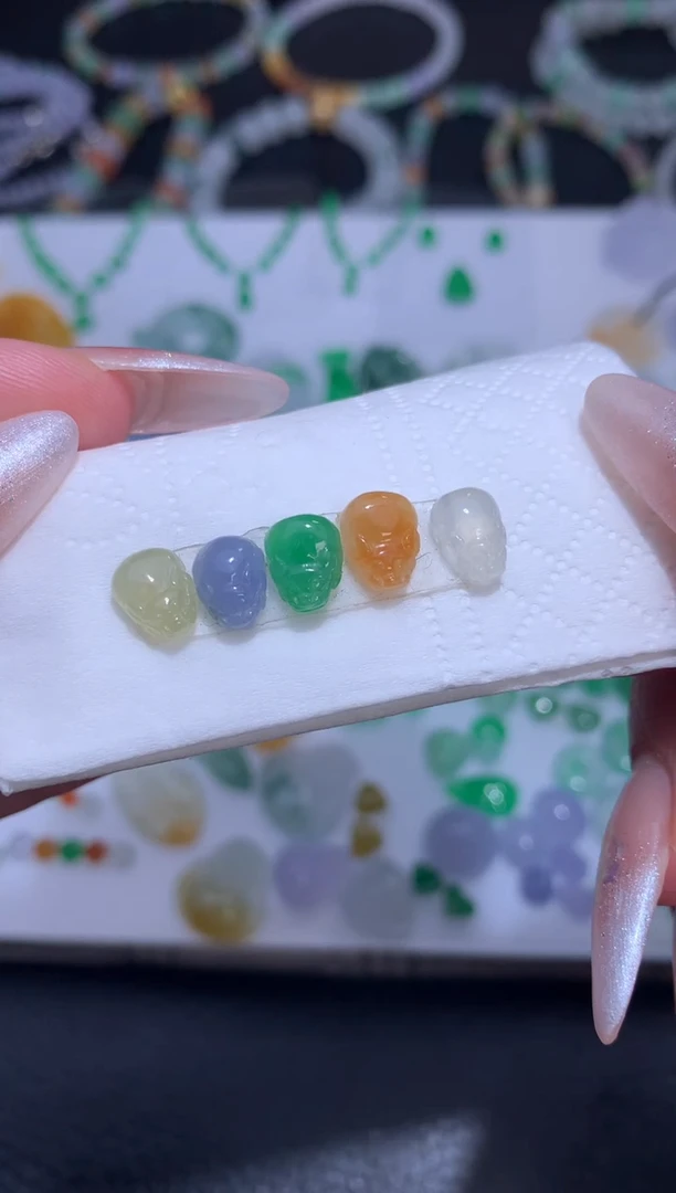 未镶嵌定制翡翠貔貅