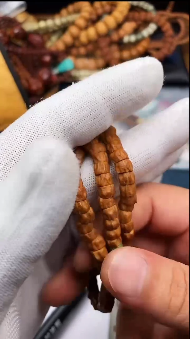 文玩核桃吊坠百香子