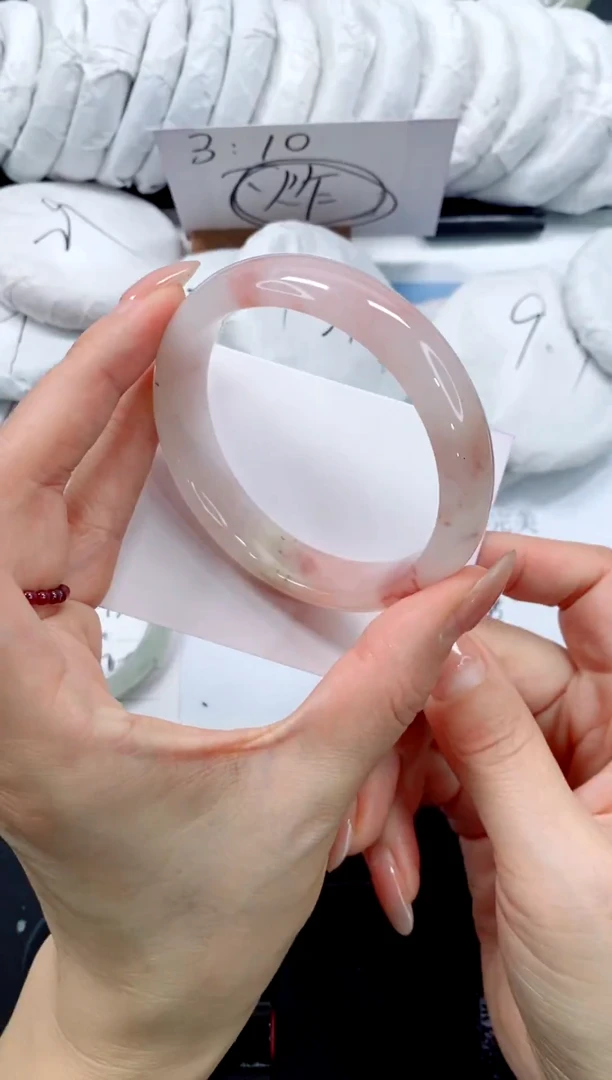 未镶嵌手镯石英质玉149-62