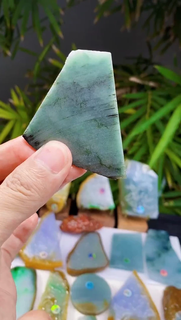 定制翡翠未镶嵌翡翠