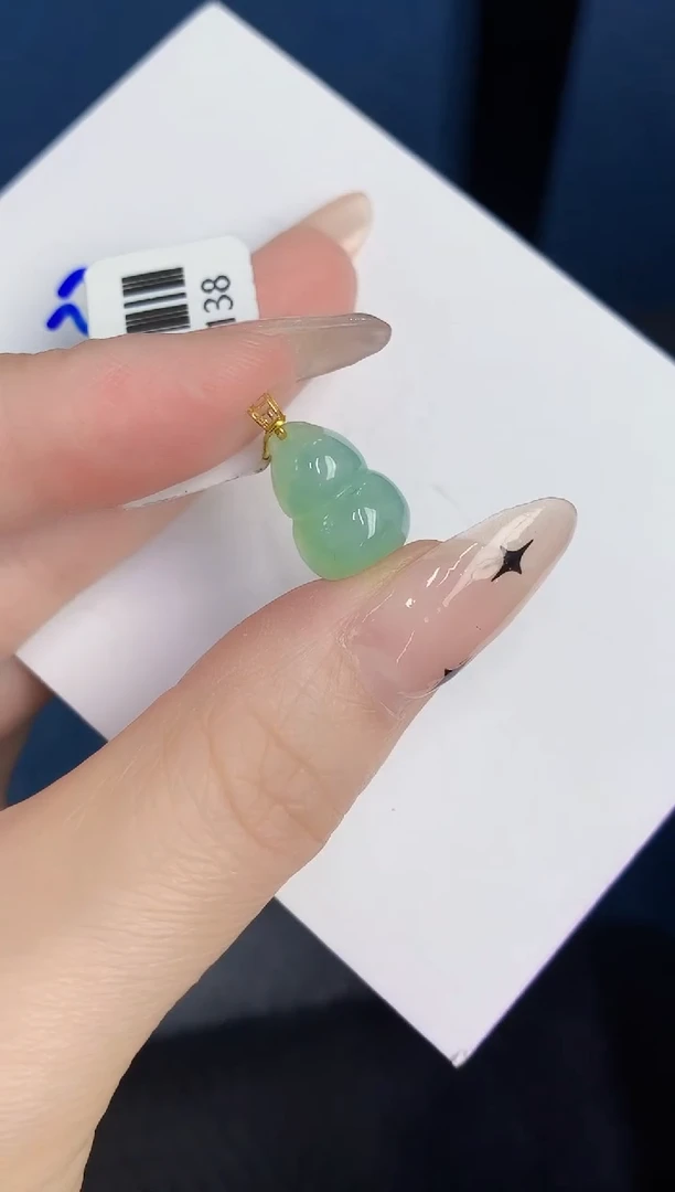 颈饰18K金镶嵌翡翠缅甸天然翡翠A货