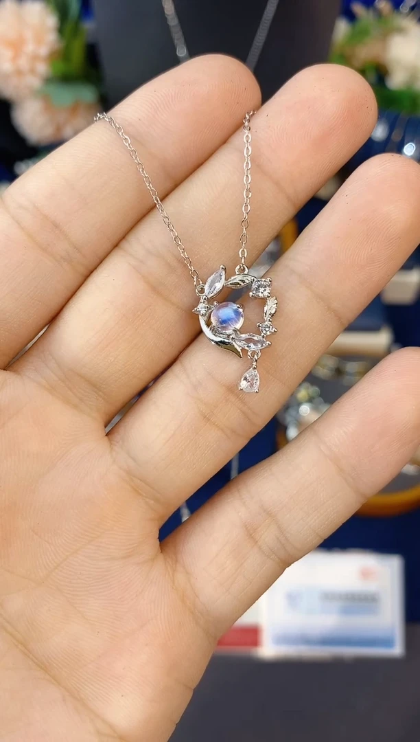 【闪购商品】月光石项链银S925镶嵌带证书