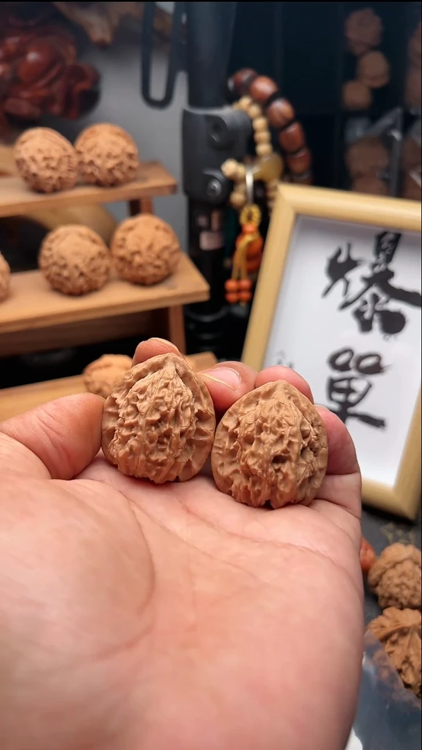 吊坠文玩核桃鸩鸡梦幻皮质顶级油蜡皮35