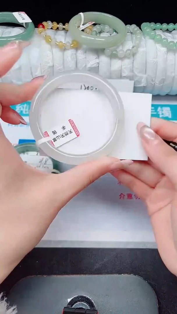 未镶嵌手镯石英质玉59-56/57