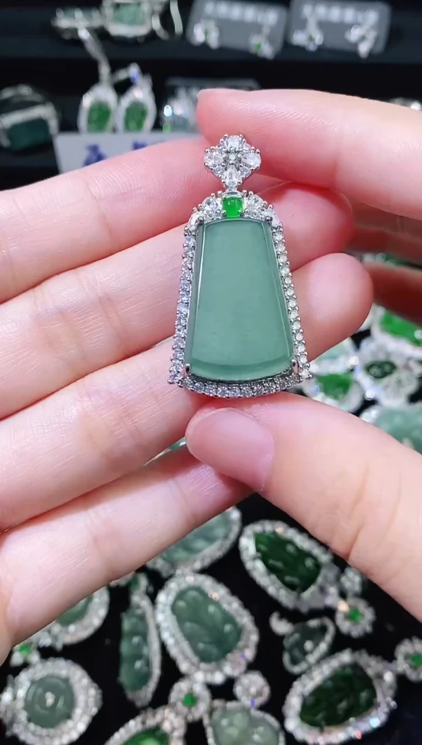 【闪购商品】翡翠未镶嵌颈饰精美翡翠-多样性只发一件H223