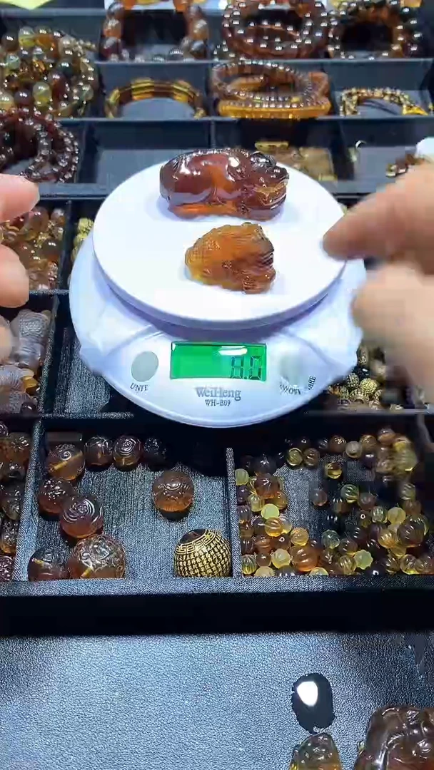 绿珀颈饰未镶嵌天然缅甸琥珀