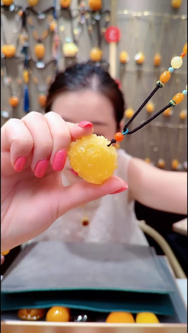 蜜蜡未镶嵌珠宝奇石﹣F623蜜蜡吊坠牡丹花