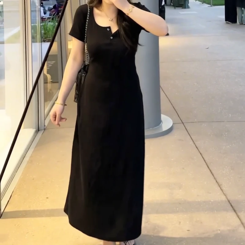 茶歇风性感法式大码掐腰连衣小黑裙长款短袖A字裙圆领高腰款秋季